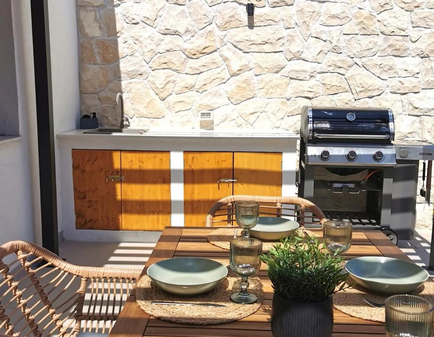 Holiday House Lopar Silba 0*,