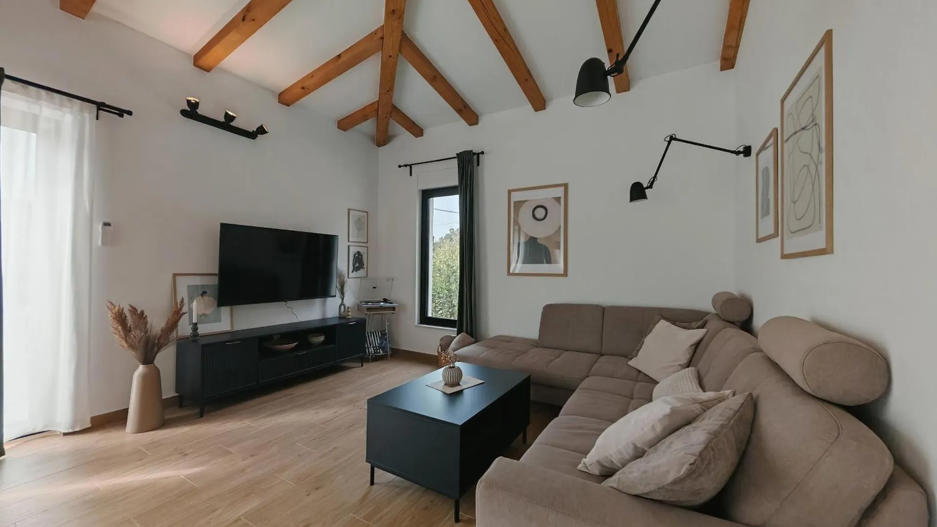 Holiday home Holiday House Lopar Silba