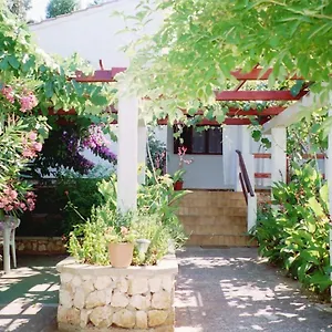  Apartman Lovor
